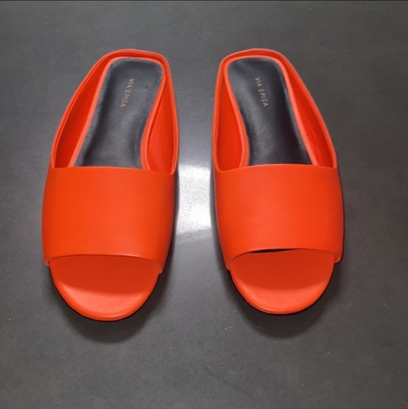 NWT Via Spiga Women's Hana Leather Slide Sandals - Picture 5 of 13